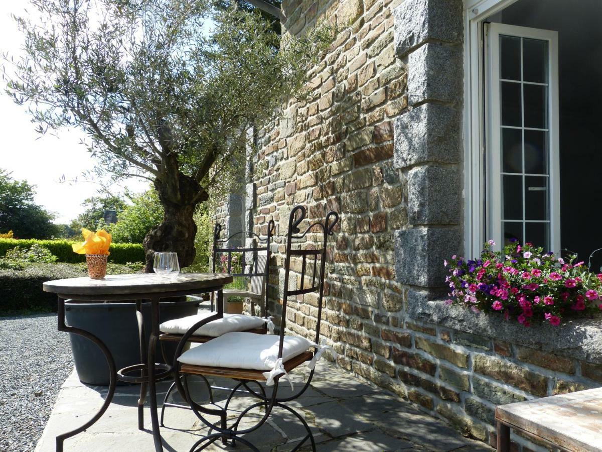 Domaine De L'Hotel Au Franc Fleury  Bagian luar foto